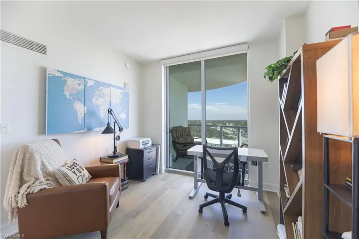 3000  Oasis Grand  BLVD, Fort Myers, FL 33916