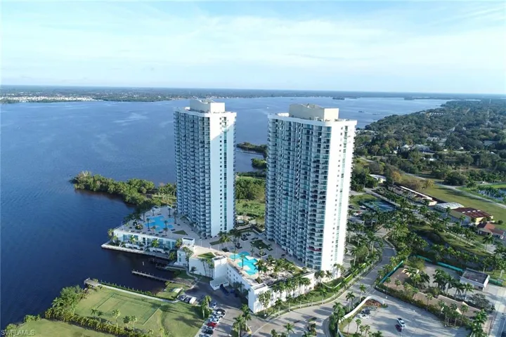 3000  Oasis Grand  BLVD, Fort Myers, FL 33916