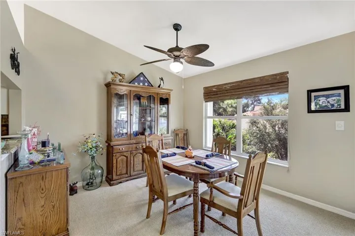 410  Emerald Bay  CIR, Naples, FL 34110