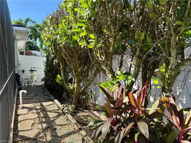 View of  side patio / terrace