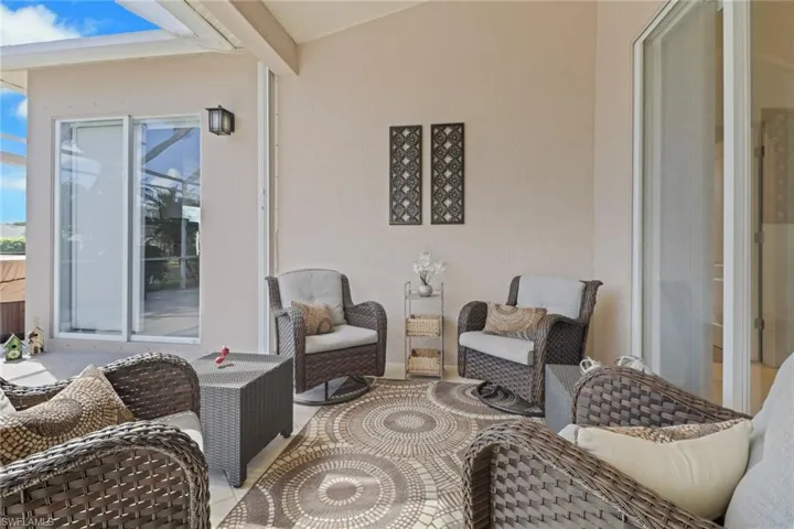 Covered Lanai space