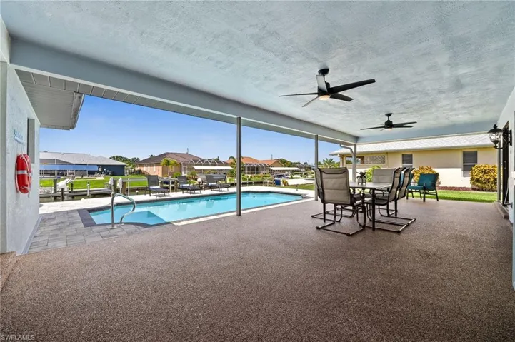 Large 40 foot covered lanai and pool