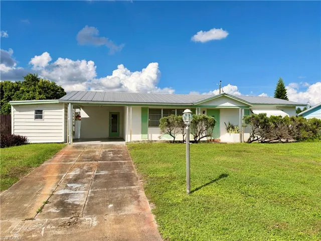 1419 Kimdale St E, Lehigh Acres, Florida 33936
