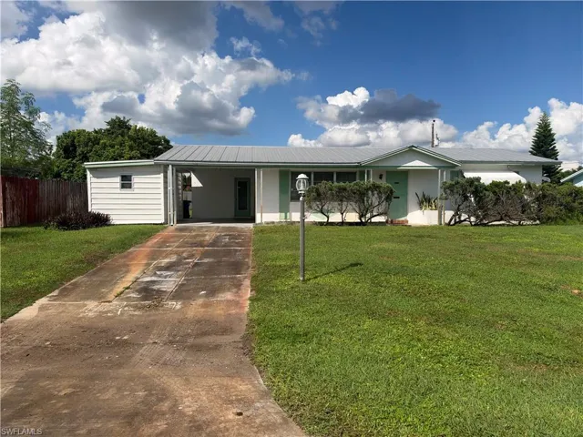 1419 Kimdale St E, Lehigh Acres, Florida 33936
