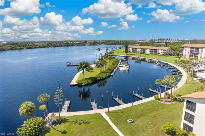16200 Bay Pointe Blvd 208, North Fort Myers, Florida 33917