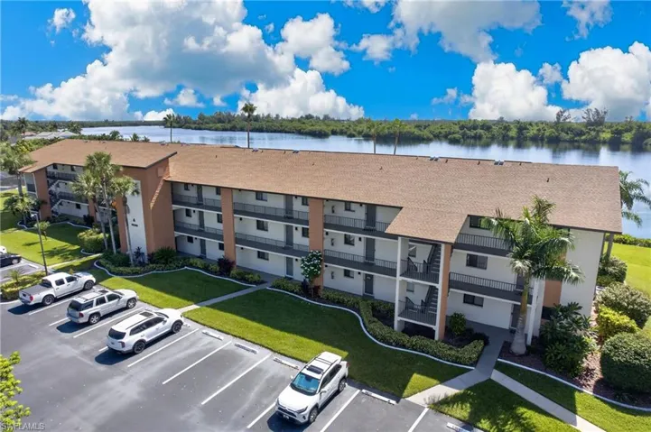 16200 Bay Pointe Blvd 208, North Fort Myers, Florida 33917