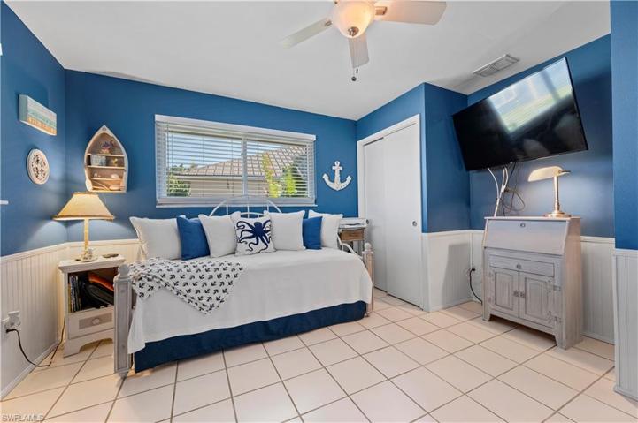 Guest bedroom 3