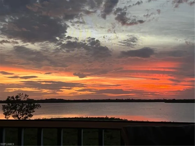 FREE!  Sunsets every evening