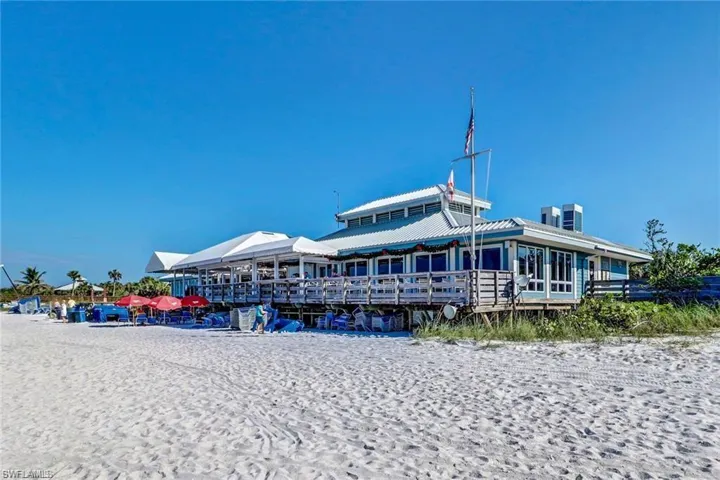 Pelican bay restaurant