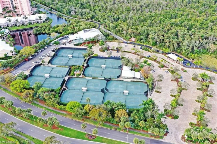 Pelican bay tennis courts