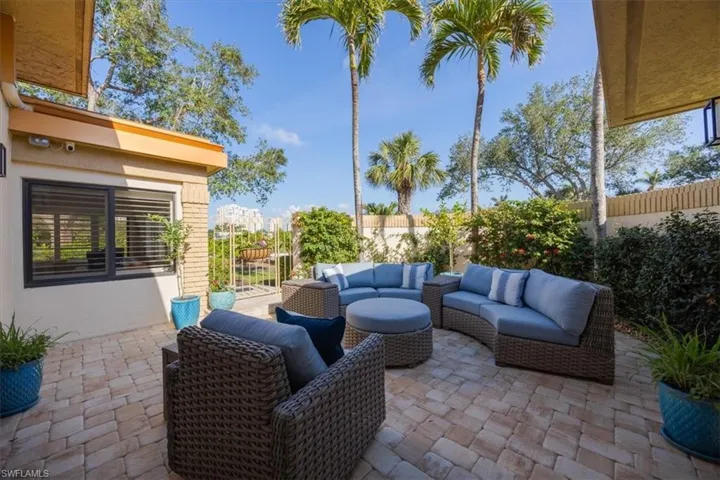 View of patio / terrace with an outdoor hangout area