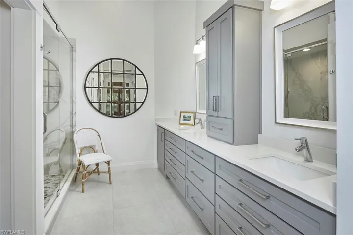 6633  Trident  WAY, Naples, FL 34108