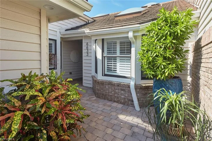 6633  Trident  WAY, Naples, FL 34108