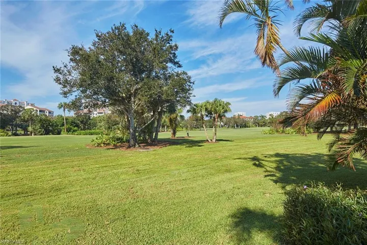 6633  Trident  WAY, Naples, FL 34108
