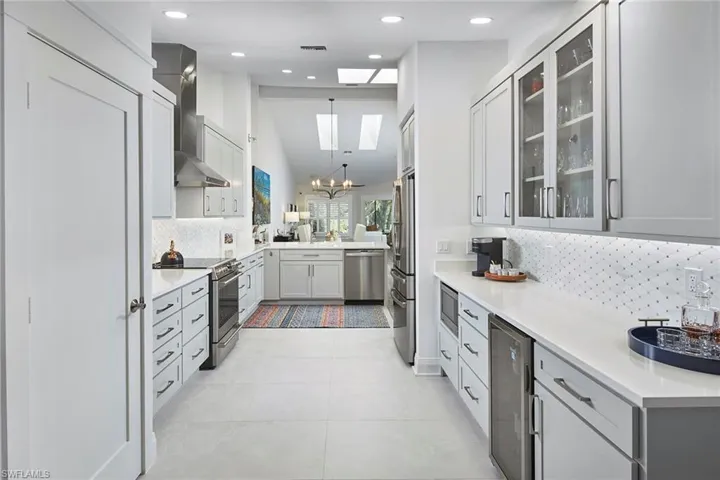 6633  Trident  WAY, Naples, FL 34108