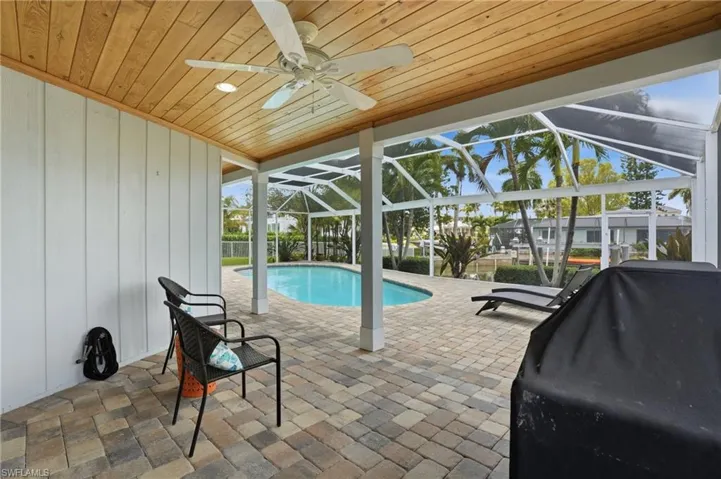 1590 Sandpiper St, Naples, Florida 34102