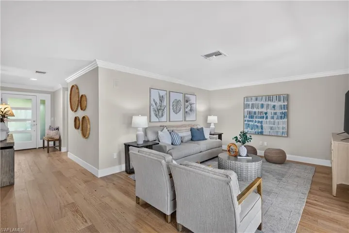 1590 Sandpiper St, Naples, Florida 34102