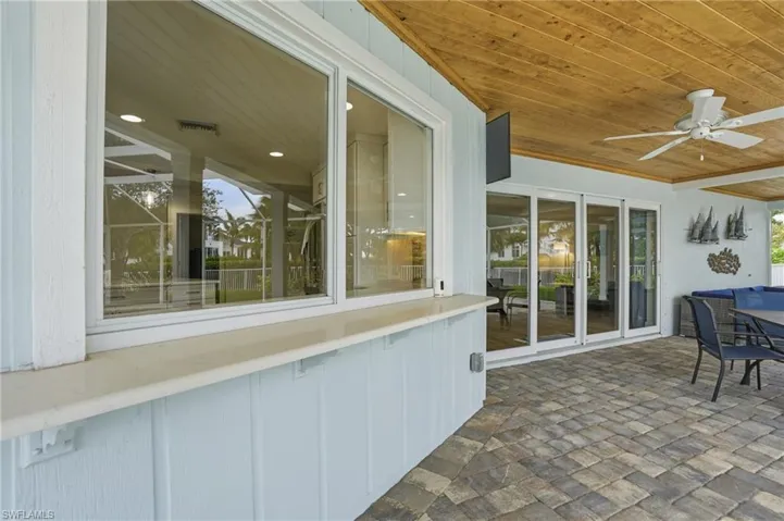 1590 Sandpiper St, Naples, Florida 34102