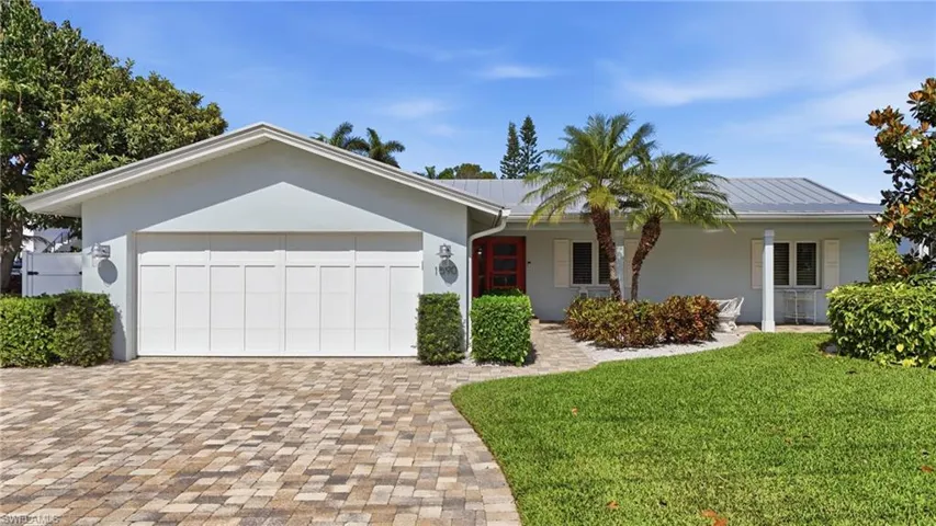1590 Sandpiper St, Naples, Florida 34102