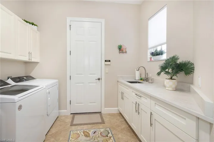 22650  Fairlawn  CT, Estero, FL 34135