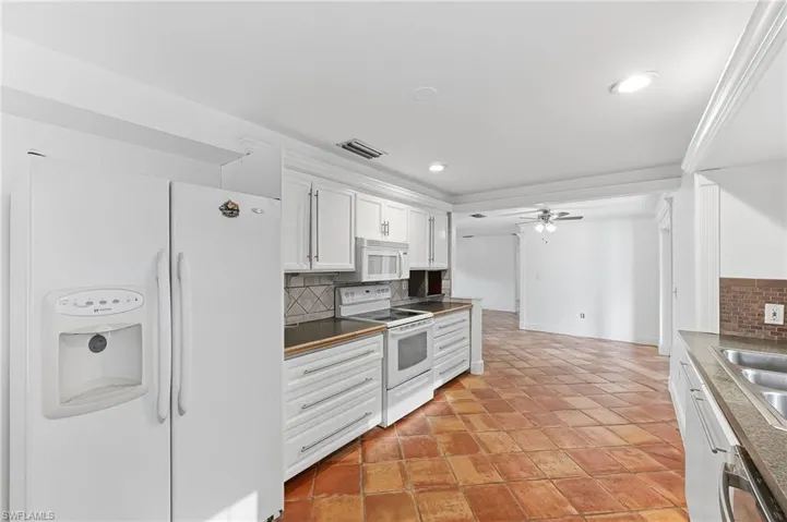 1290 Saint Clair Shores Rd, Naples, Florida 34104