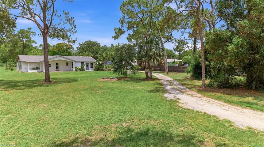 1290 Saint Clair Shores Rd, Naples, Florida 34104
