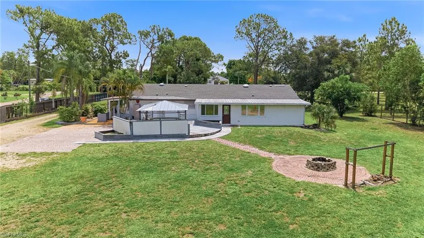 1290 Saint Clair Shores Rd, Naples, Florida 34104