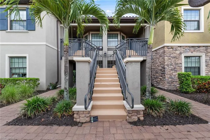 9366 Pocida Ct 202, Naples, Florida 34119