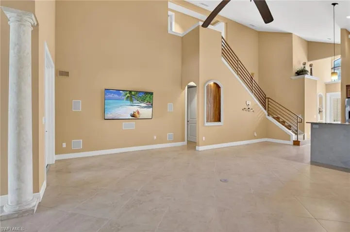 559  93rd N AVE, Naples, FL 34108