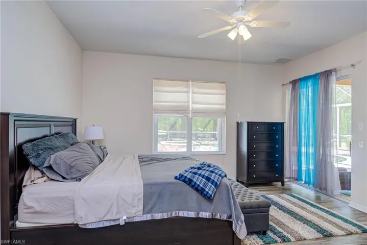 290  20th NE ST, Naples, FL 34120