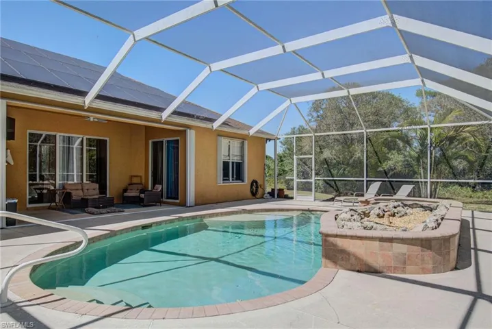 290  20th NE ST, Naples, FL 34120