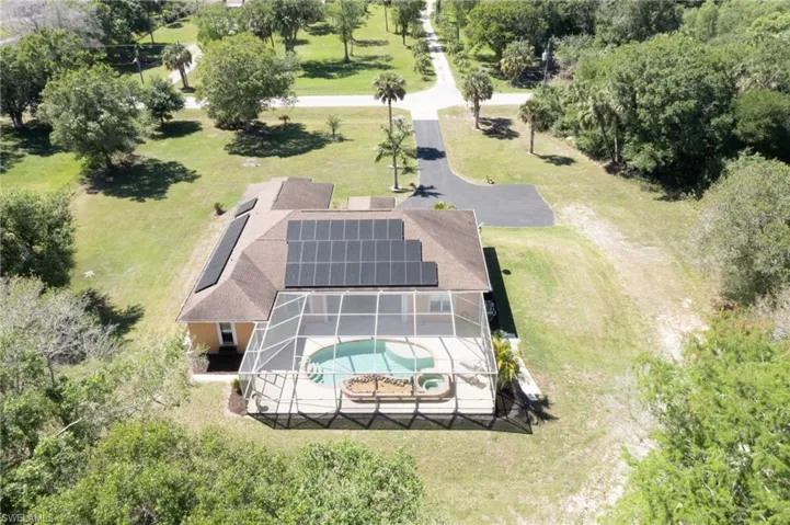 290  20th NE ST, Naples, FL 34120