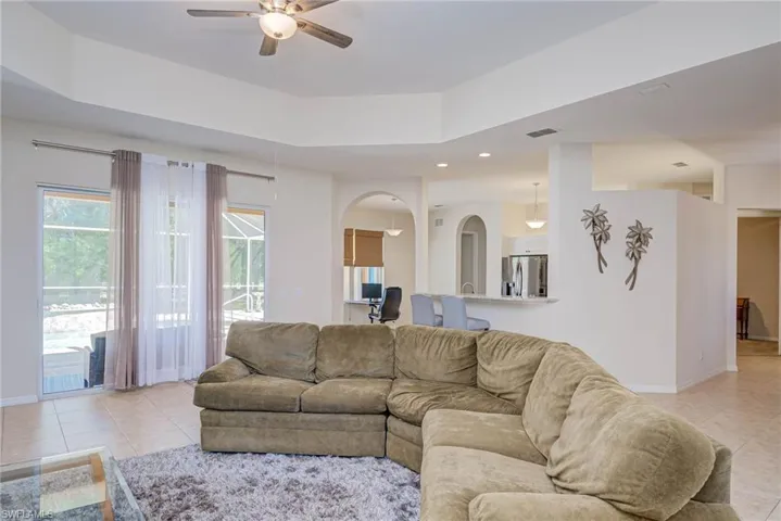 290  20th NE ST, Naples, FL 34120