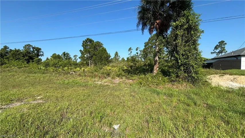 462 Columbus Blvd S, Lehigh Acres, Florida 33974