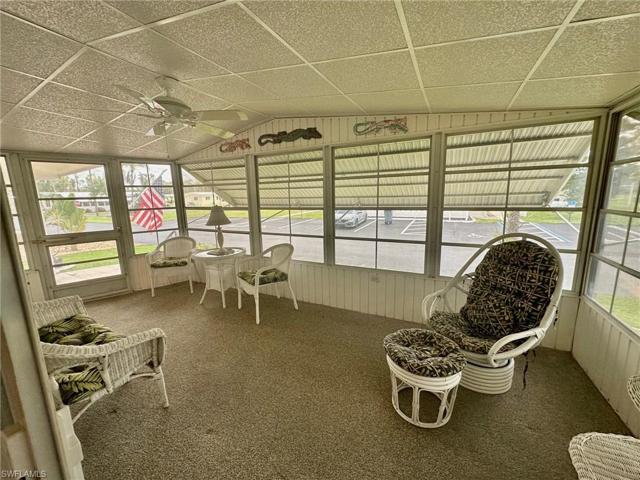 Spacious Florida Room