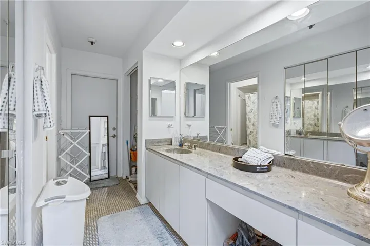 3760  31st SW AVE, Naples, FL 34117