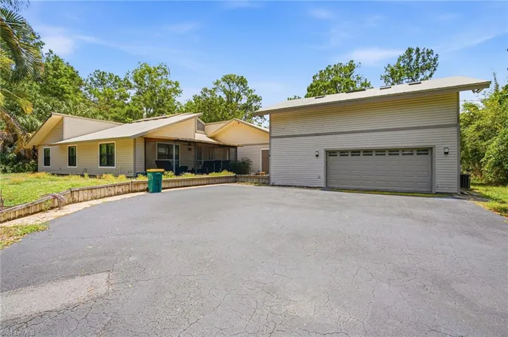 3760  31st SW AVE, Naples, FL 34117