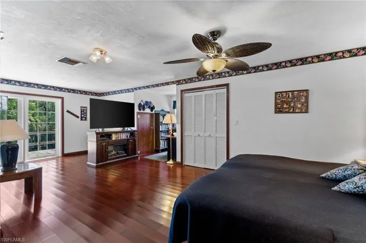4925  Boxwood  WAY, Naples, FL 34116