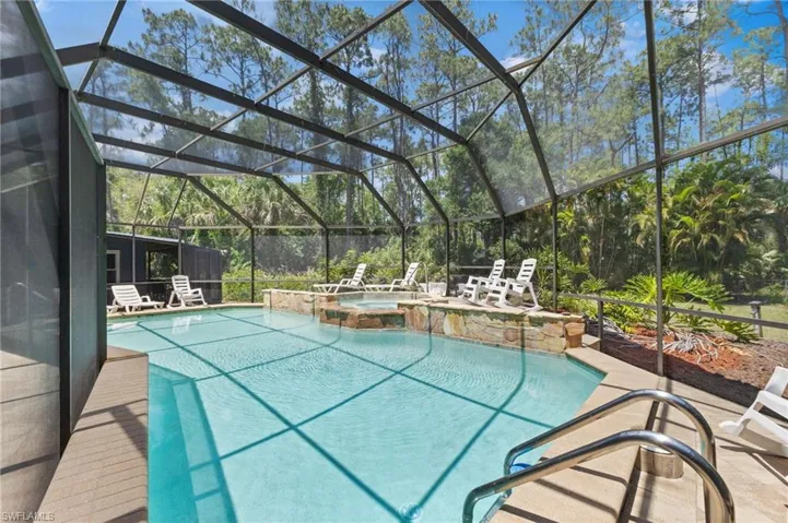 4925  Boxwood  WAY, Naples, FL 34116