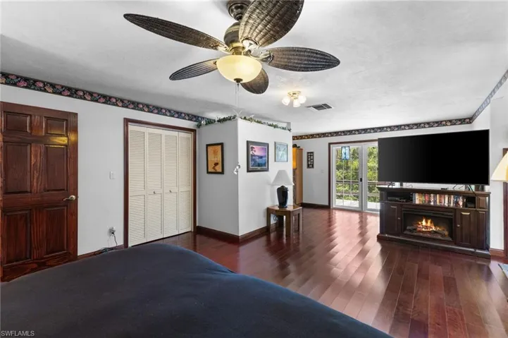 4925  Boxwood  WAY, Naples, FL 34116