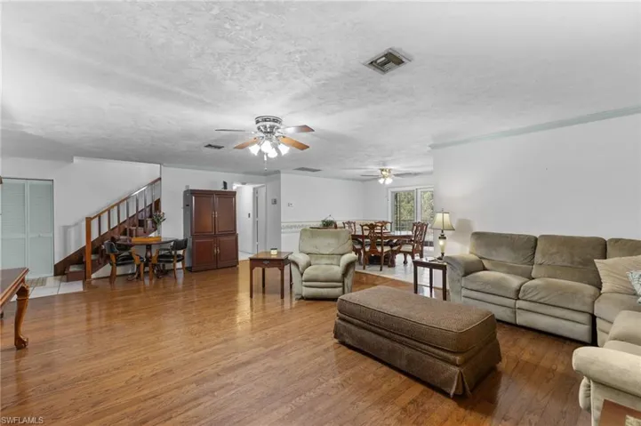 4925  Boxwood  WAY, Naples, FL 34116