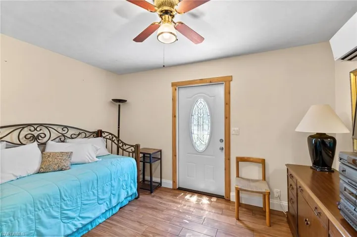 4925  Boxwood  WAY, Naples, FL 34116