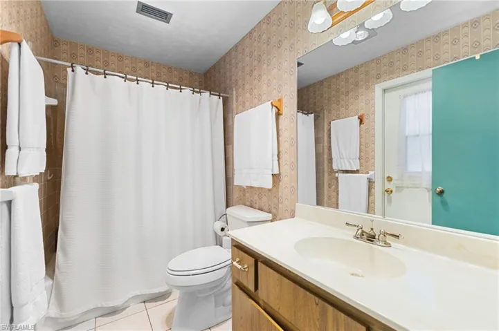 4925  Boxwood  WAY, Naples, FL 34116