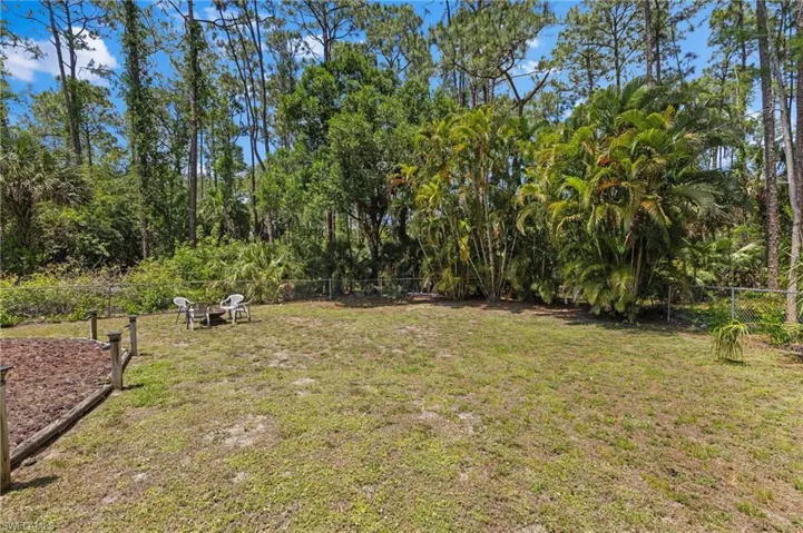 4925  Boxwood  WAY, Naples, FL 34116