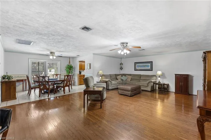 4925  Boxwood  WAY, Naples, FL 34116