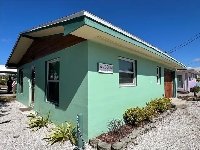 2650 Coco Plum Dr, Matlacha, Florida 33993