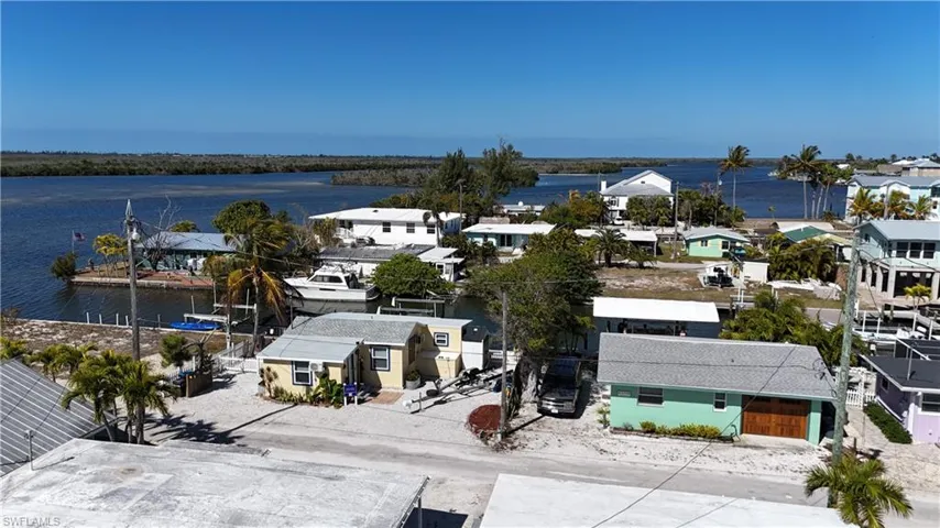 2650 Coco Plum Dr, Matlacha, Florida 33993