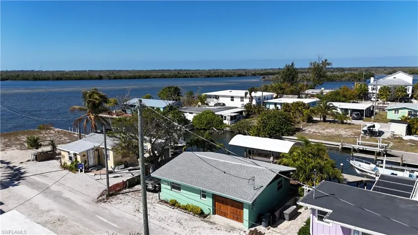 2650 Coco Plum Dr, Matlacha, Florida 33993