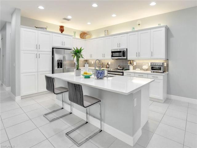 Welcome to 11892 Lakewood Preserve Pl!