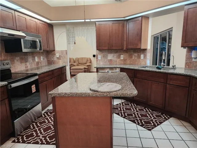 17264 Oriole Rd, Fort Myers, Florida 33967